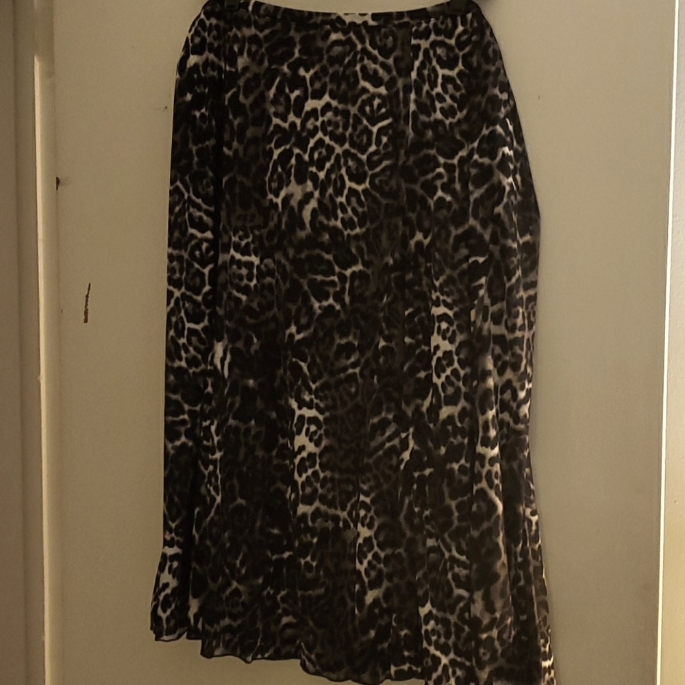 Leopard print skirt, size 0X